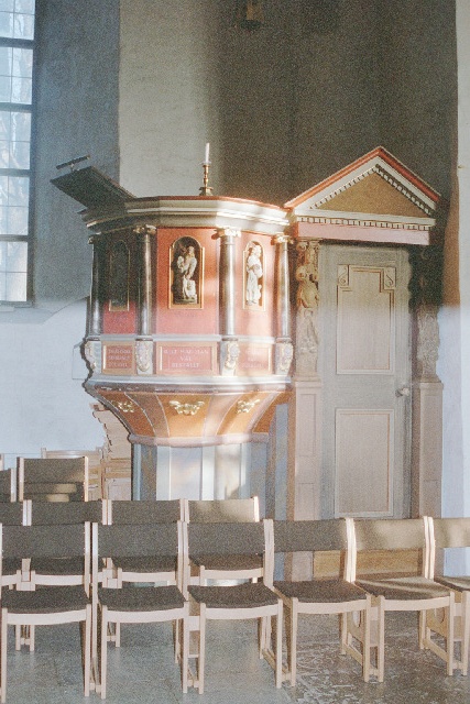 St Olofs kyrka interiör predikstol. Negnr 01/282:8a
