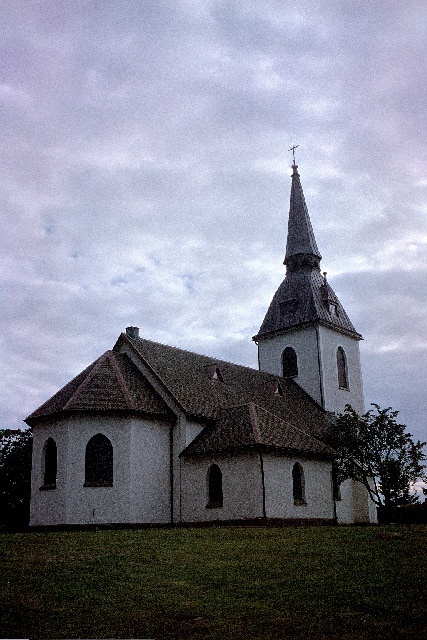 Tiarps kyrka exteriör nordöstvy. Negnr 01/280:20