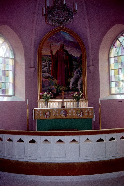 Tiarps kyrka interiör altare, altartavla och altarring. Negnr 01/280:11