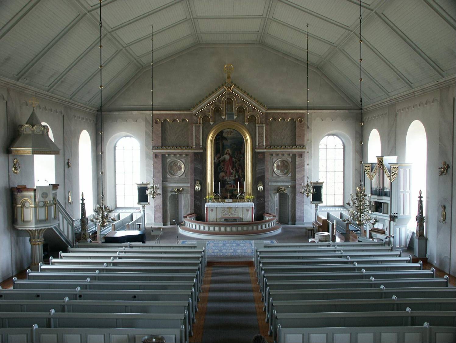 Enångers kyrka, interiör. 