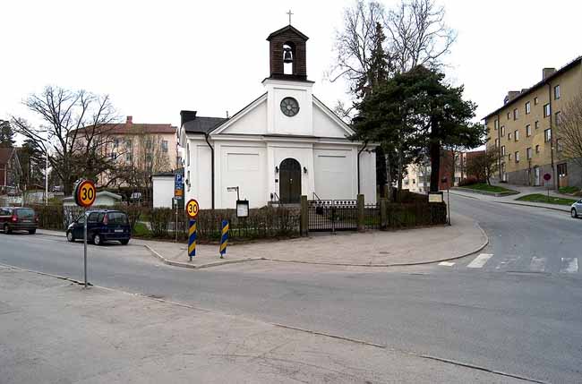 Alby kyrka från väster