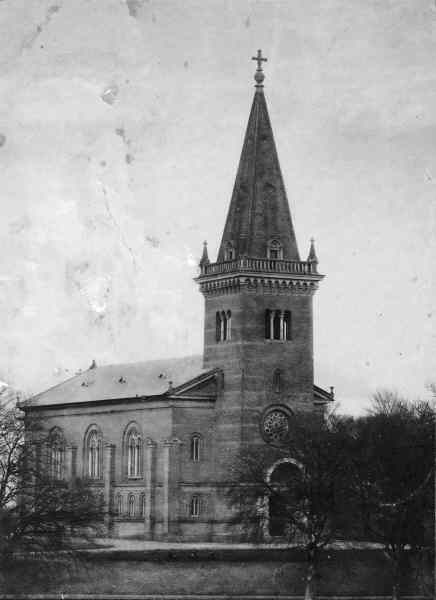 Marsvinsholms kyrkan från nordväst


