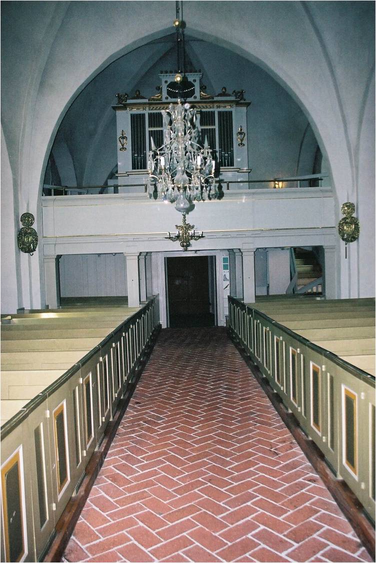 Kungsängens kyrka. Orgelläktaren åt väst.
