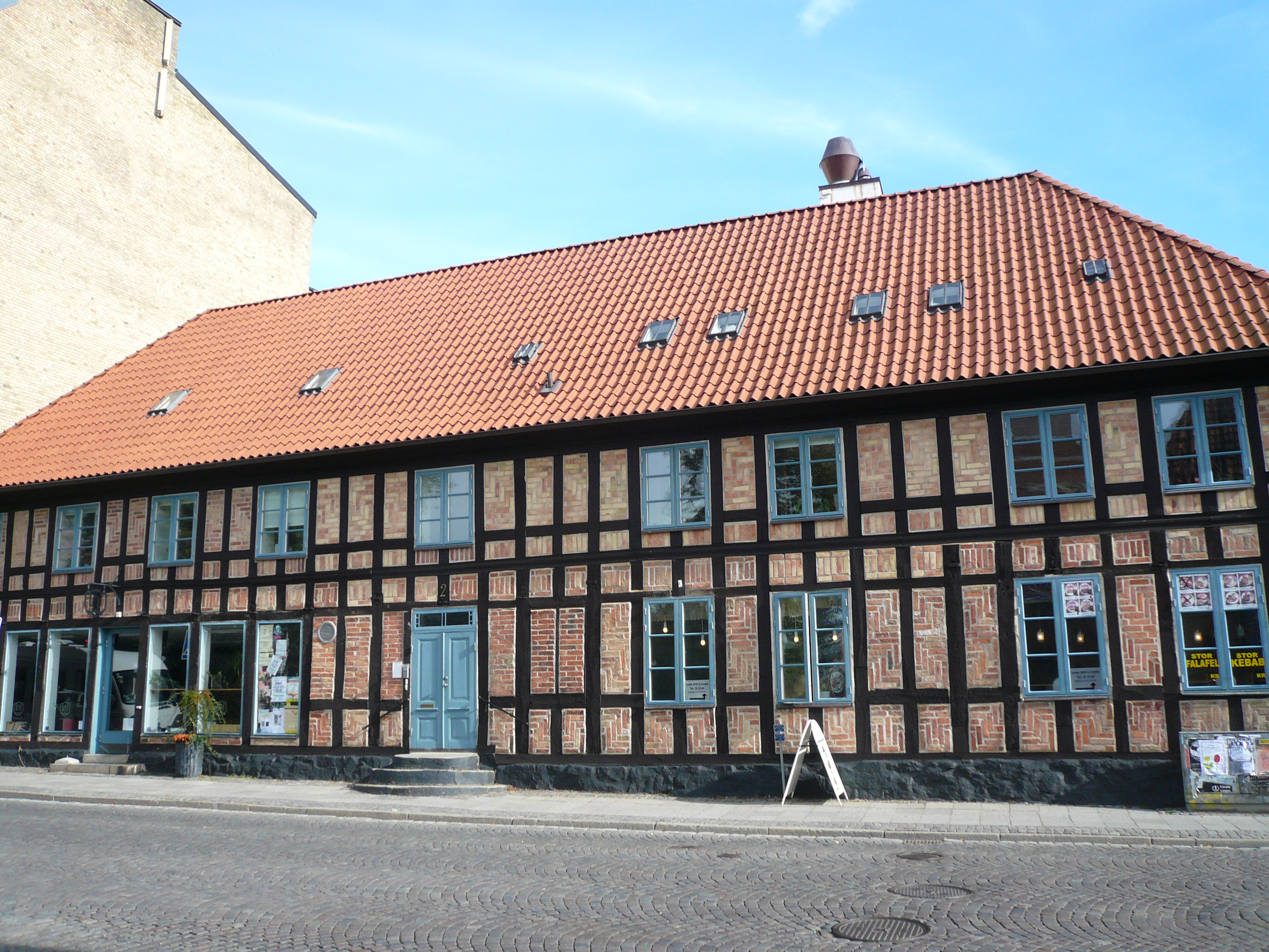 Wickmanska gården, Lund. Huvudbyggnaden vid Bredgatan, vy från väster.