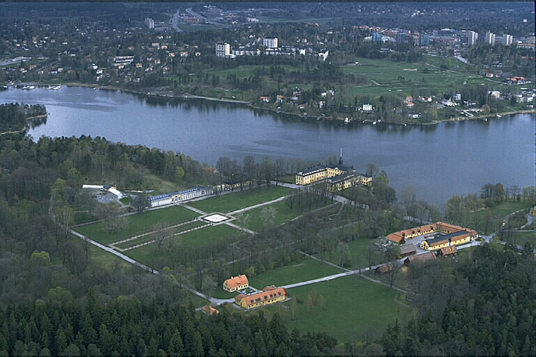 Ulriksdals slott med omgivningar. Flygfoto