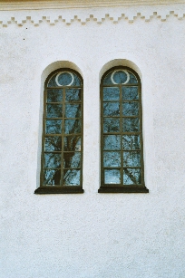 Sunnersbergs kyrka. Långhusfönster. Neg.nr 03/120:01