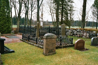 Norra Härene kyrkogård med järnstaket.  Neg.nr 03/173:09.jpg