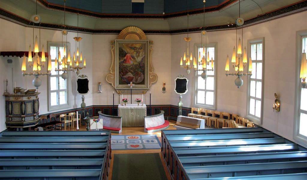 Norrahammars kyrka, kor med altartavla av Georg Pauli.