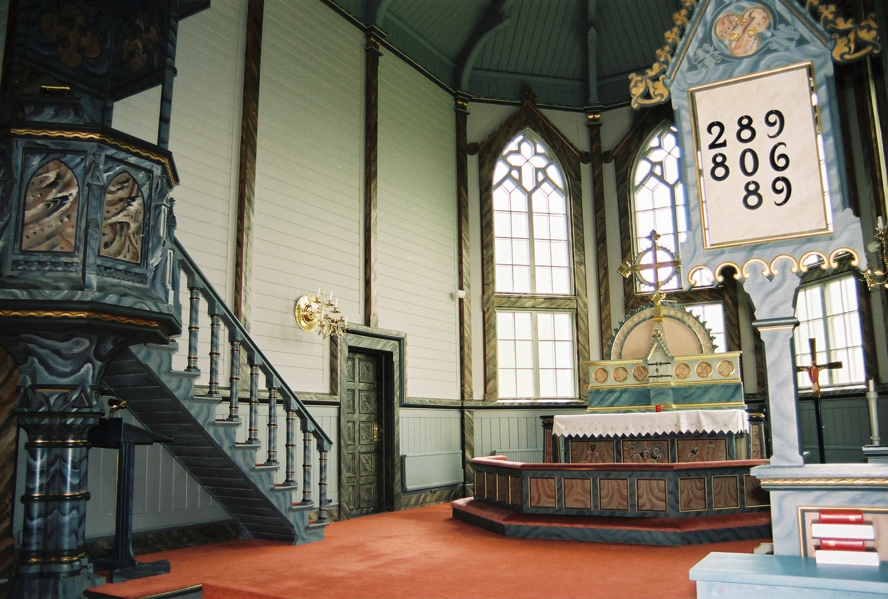 Duveds kyrka, interiör, kyrkorummet, koret.

Bilderna är tagna av Martin Lagergren & Emelie Petersson, bebyggelseantikvarier vid Jämtlands läns museum, i samband med inventeringen, 2004-2005.