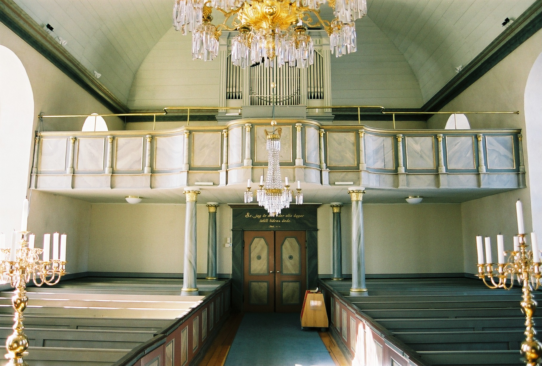 Kyrkås kyrka, interiör, kyrkorummet mot orgelläktaren i väster.

Bilderna är tagna av Martin Lagergren & Emelie Petersson, bebyggelseantikvarier vid Jämtlands läns museum, i samband med inventeringen, 2004-2005.