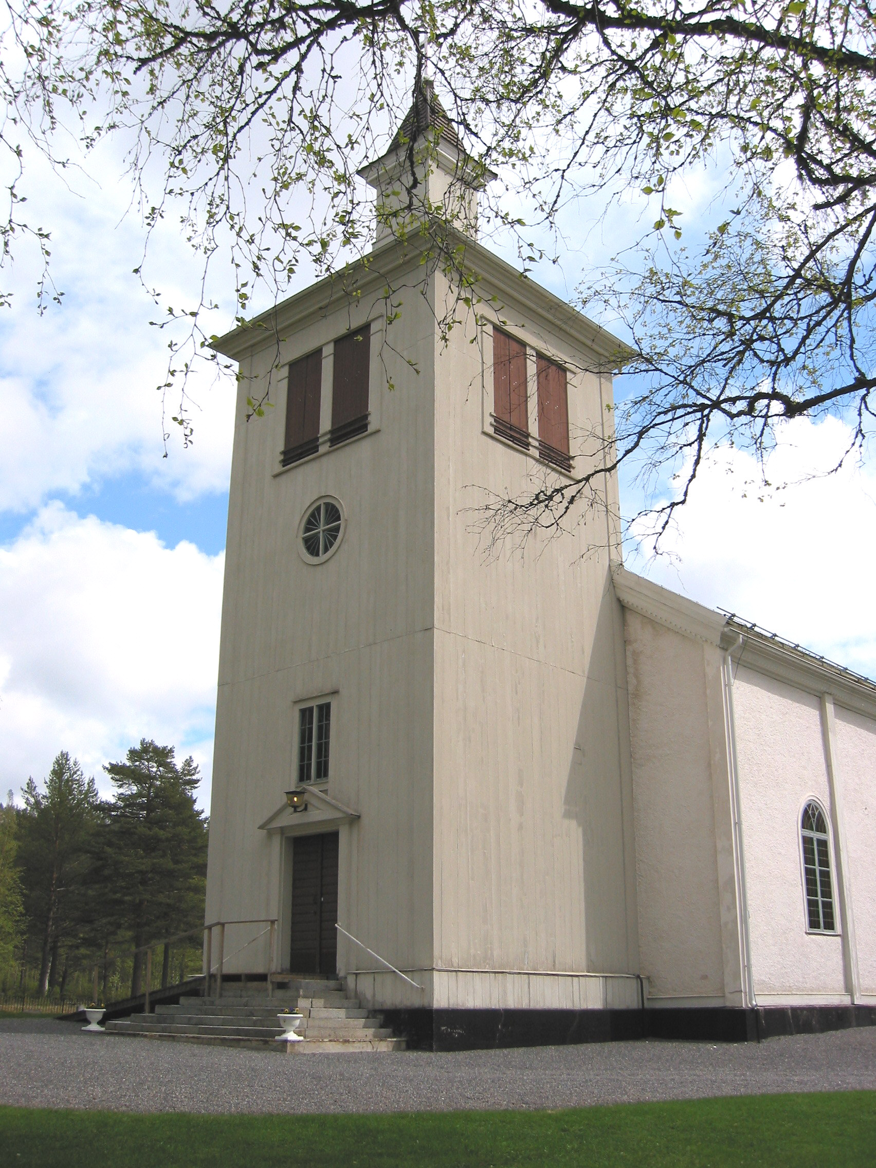 Trehörningsjö Kyrka, exteriör, tornet från sydväst.