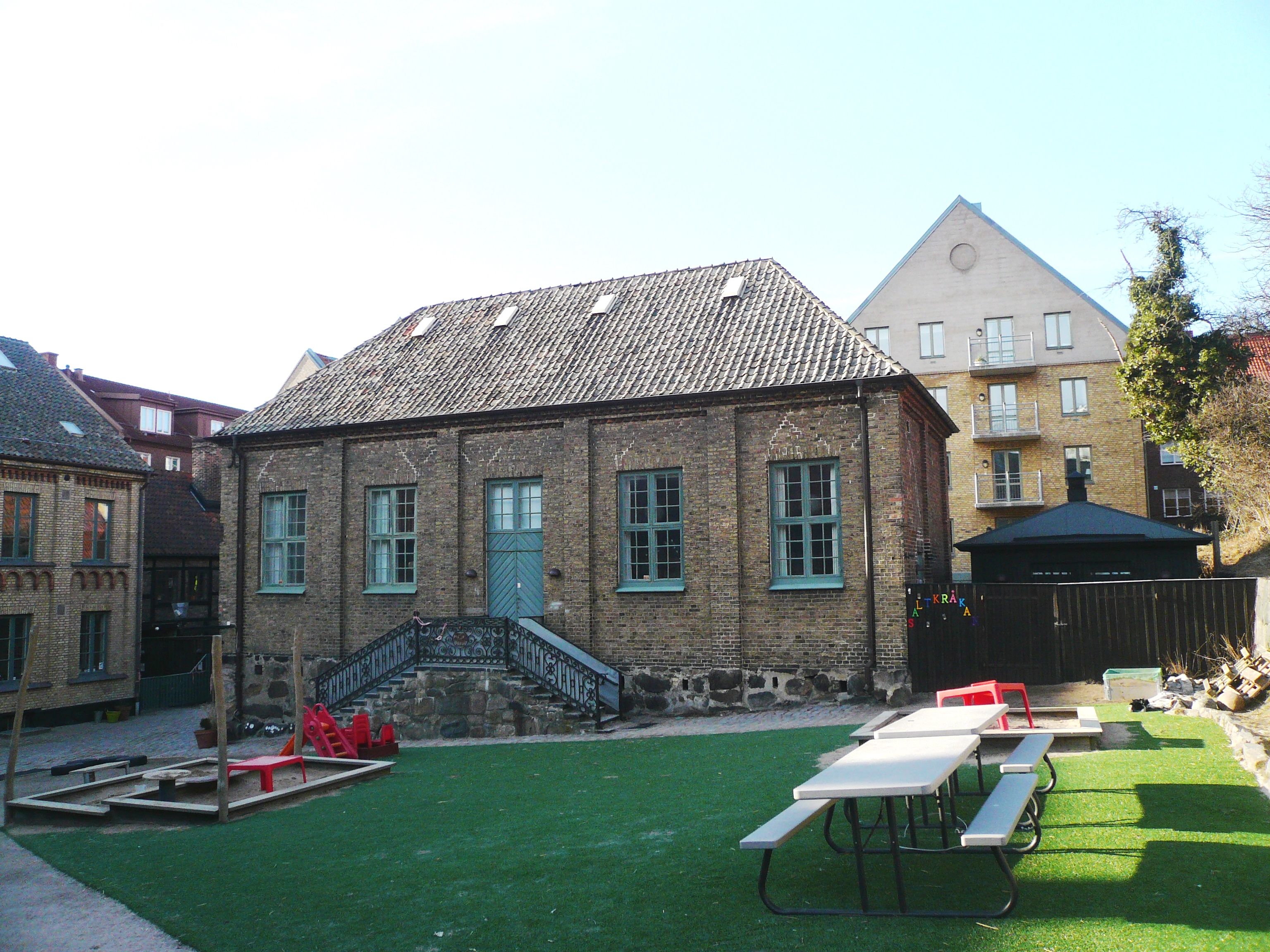 Före detta Stadsmuseet, Minerva 19, Helsingborg. Gymnastikhuset, det så kallade Fågelhuset, från söder.