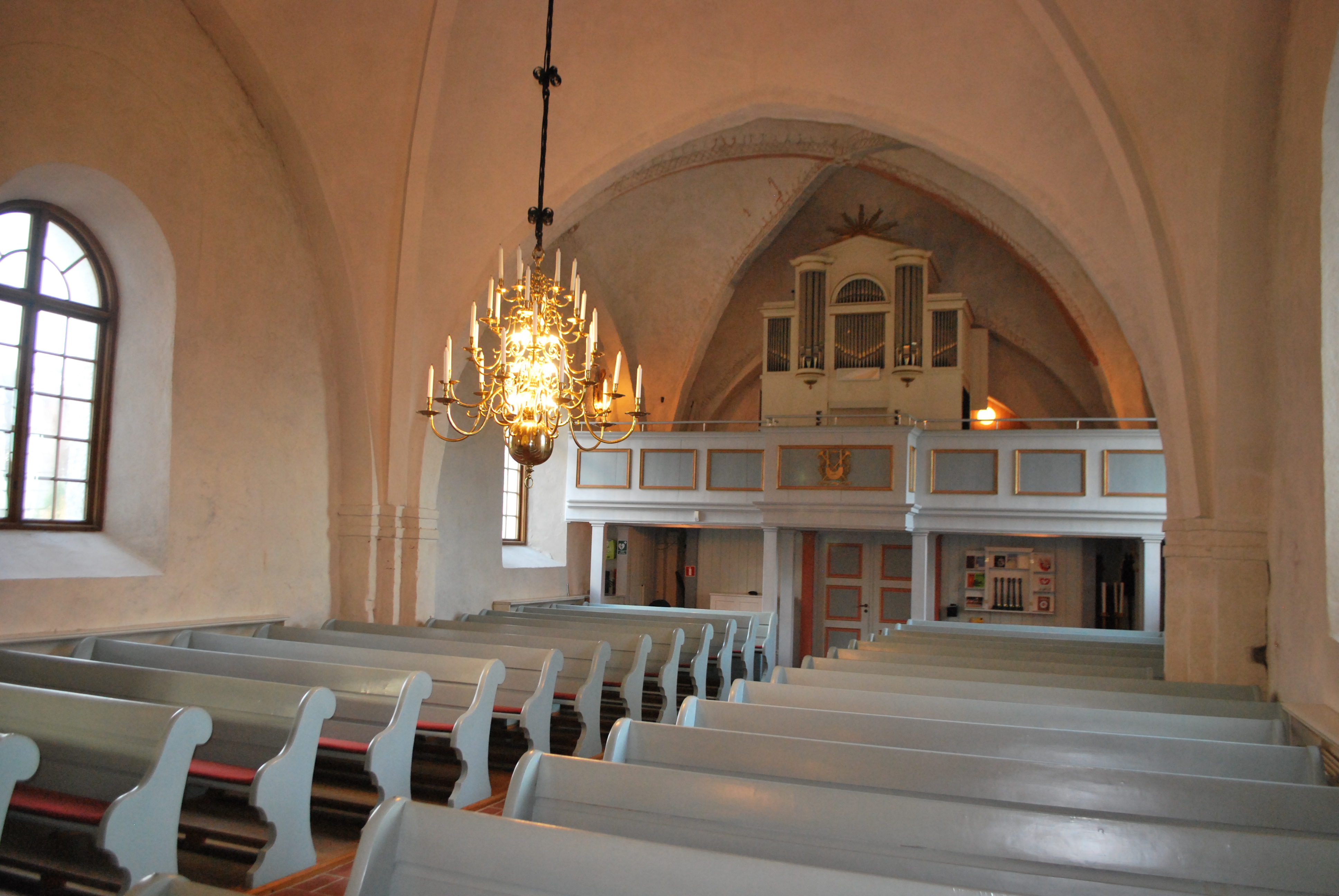 Östra Karups kyrka, långhuset mot orgelläktaren i väster