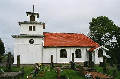 Tostareds kyrka sedd från söder.
