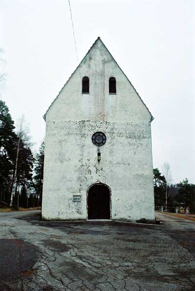 Viskafors kyrka sedd från sydväst