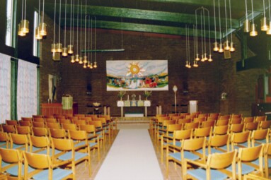 Hässleholmens kyrka sedd mot koret.
