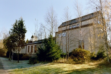 Skogshöjdens postmoderna kyrka från 1990. Neg.nr. B960_013:06. JPG. 
