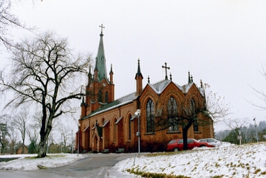 Trollhättans kyrka sedd från nordöst.