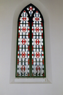 Fönster i interiören i Trollhättans kyrka.
