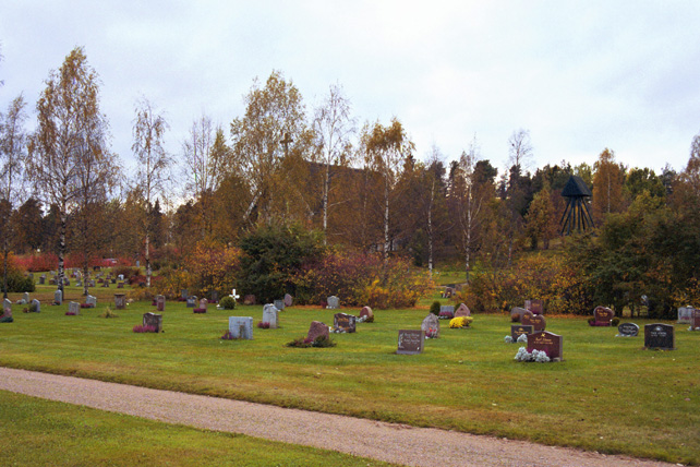 Del av kyrkogården.