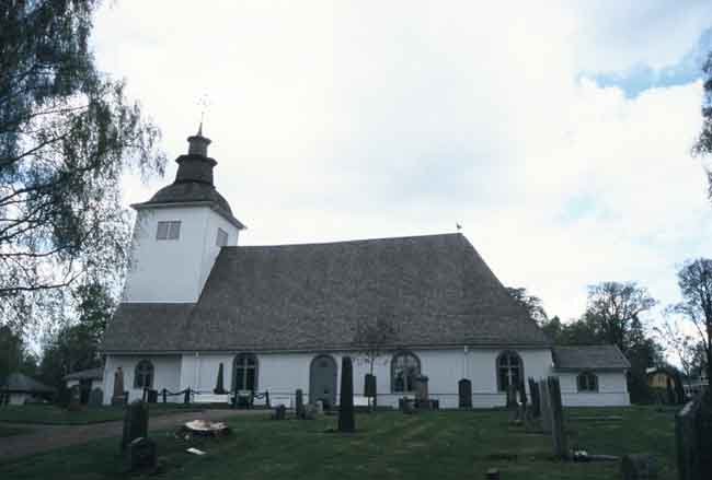 Brattfors kyrka från söder.