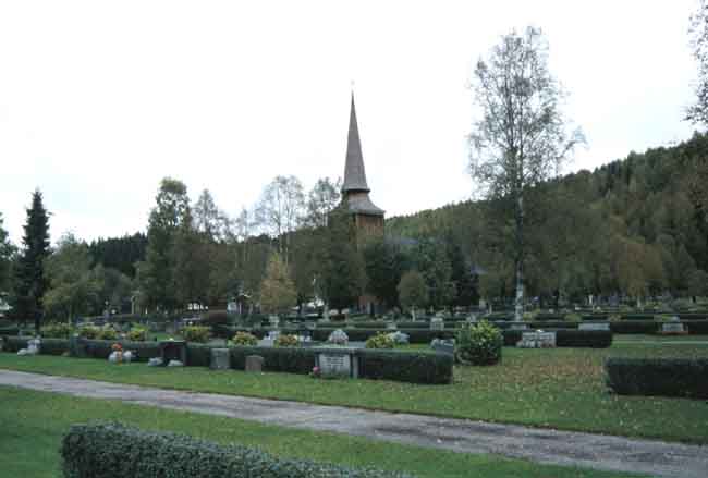 Norra Ny kyrka, kyrkogården från sv.