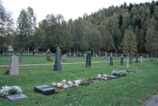 Norra Ny kyrka, kyrkogården.