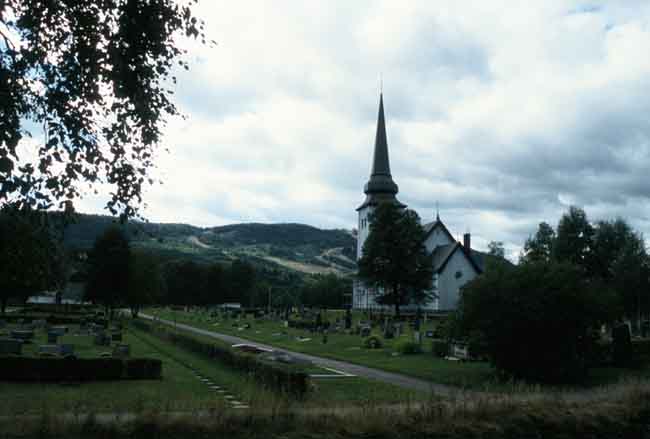 Dalby kyrka från söder.