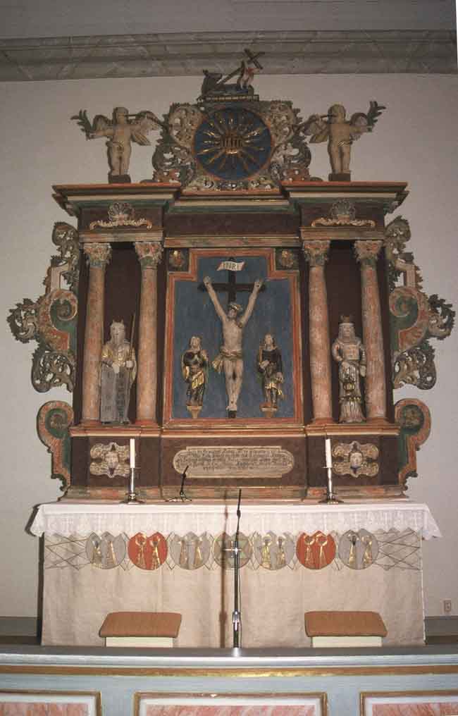 Altaruppsats från den gamla kyrkan.