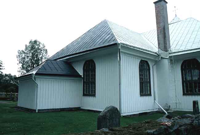 Övre Ulleruds kyrka från no.