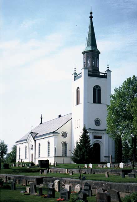 Silbodals kyrka från nö.