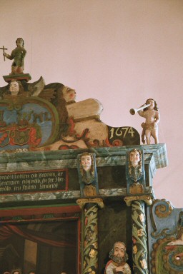 Detalj av altaruppsats i Essunga kyrka. Neg.nr. 04/152:06. JPG.