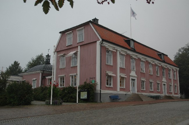 Alingsås rådhus uppfördes år 1769 av kommersrådet Patrik Alströmer