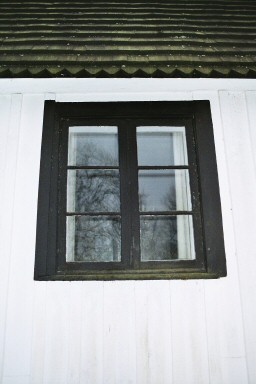Fönster på Jällby kyrka. Neg.nr. B961_036:06. JPG. 