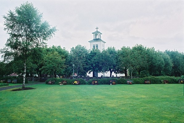Älekulla kyrka sedd från den utvidgade kyrkogården i väster, från V.