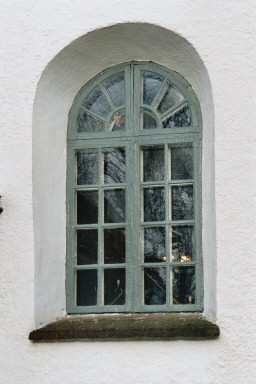 Fönster på Algutstorps kyrka. Neg.nr. B961_047:11. JPG. 