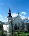 Lindesbergs kyrka från sydöst.