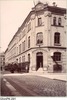 Hörnfasaden av Göteborgs Handels- och Sjöfarts Tidnings (HT) byggnad från 1874. Det fasade entréhörnet kröns ännu idag av texten med tidningens namn.

Inventarienummer: GhmPK:291