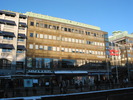Nordstans två byggnader på båda sidor om den förlängda Götgatan. Innegatan har en mellanliggande överbyggnad i glas.