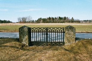 Örslösa västra kyrkogård, grind mot norr. Neg.nr 03/155:20