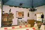 Handöls kapell, interiör, kyrkorummet mot koret i öster.  

Bilderna är tagna av Martin Lagergren & Emelie Petersson, bebyggelseantikvarier vid Jämtlands läns museum, i samband med inventeringen, 2004-2005.
