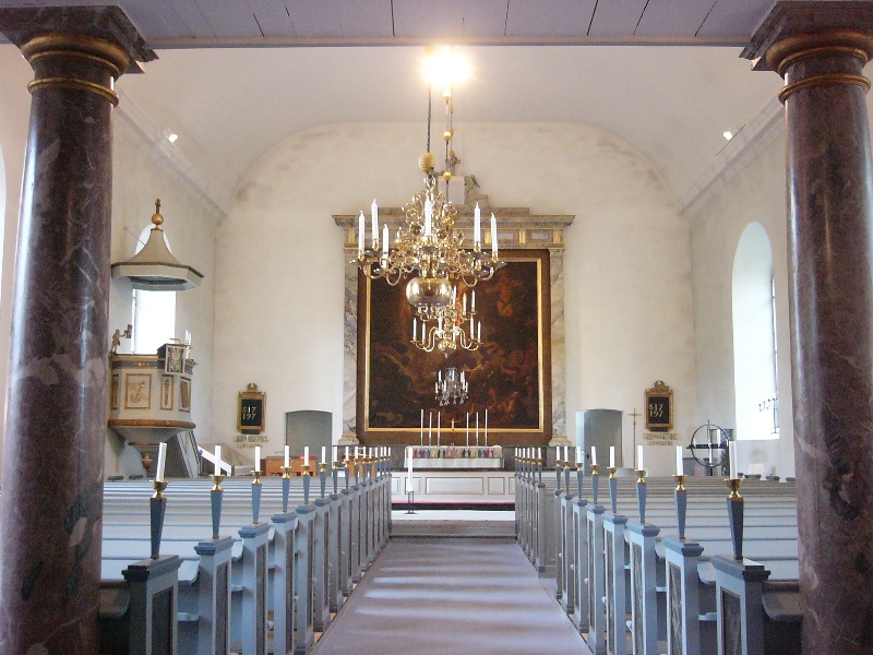 Tåby kyrka. Interiör mot öster.
