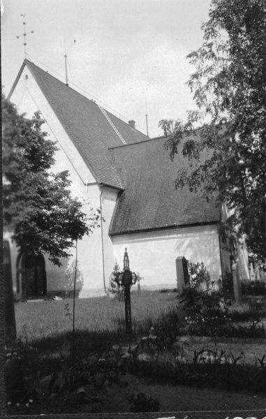 Vika kyrka från sydväst